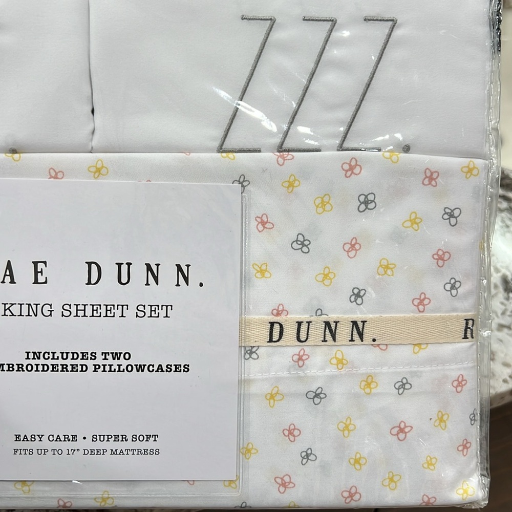 Rae Dunn ZZZ BUTTERFLY King bedsheet set new in original packaging